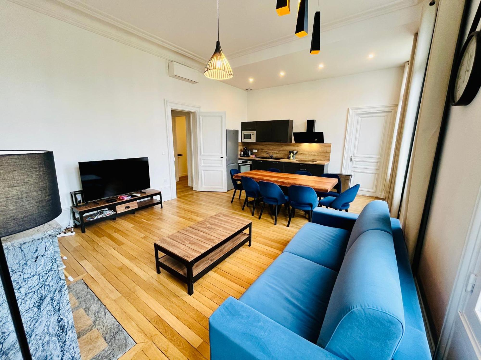Apartment Hypercentre, Spacieux, Familial, Lumineux, L'elegant